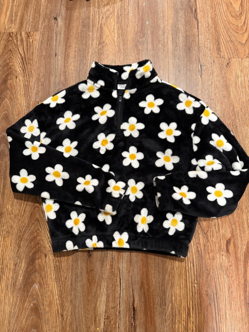 Mighty Fine Black Fuzzy Pullover with White and Yellow Daisy Print